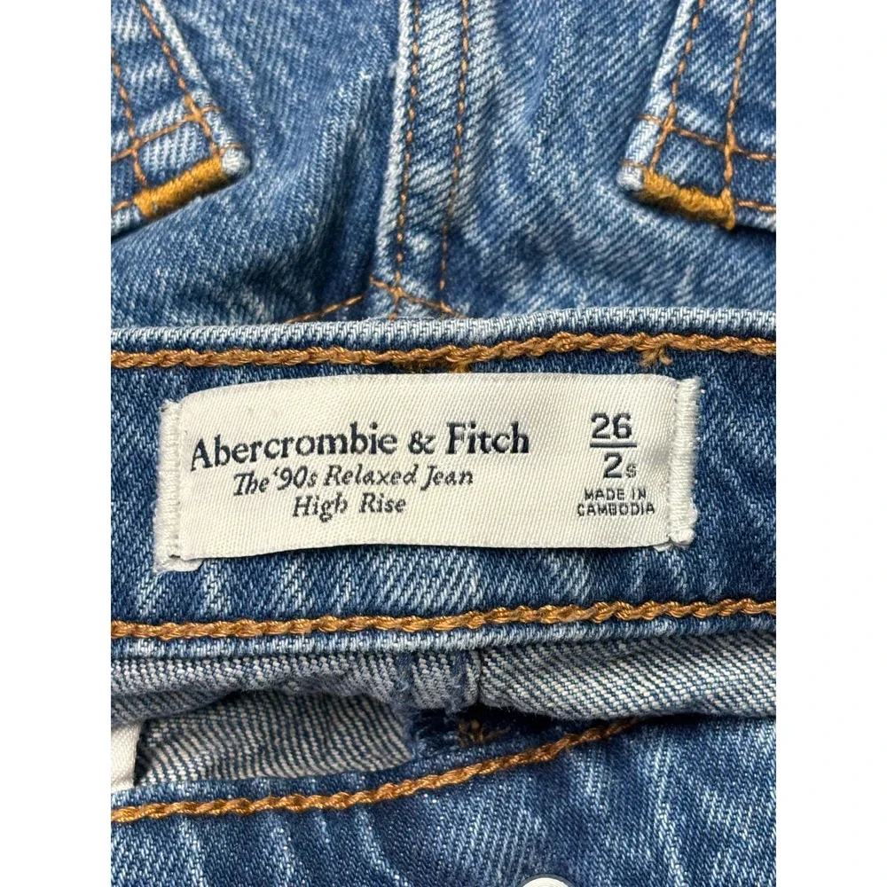 Abercrombie & Fitch The 90s Relaxed Jean High Rise Blue‎ Raw Hem Size 26X27